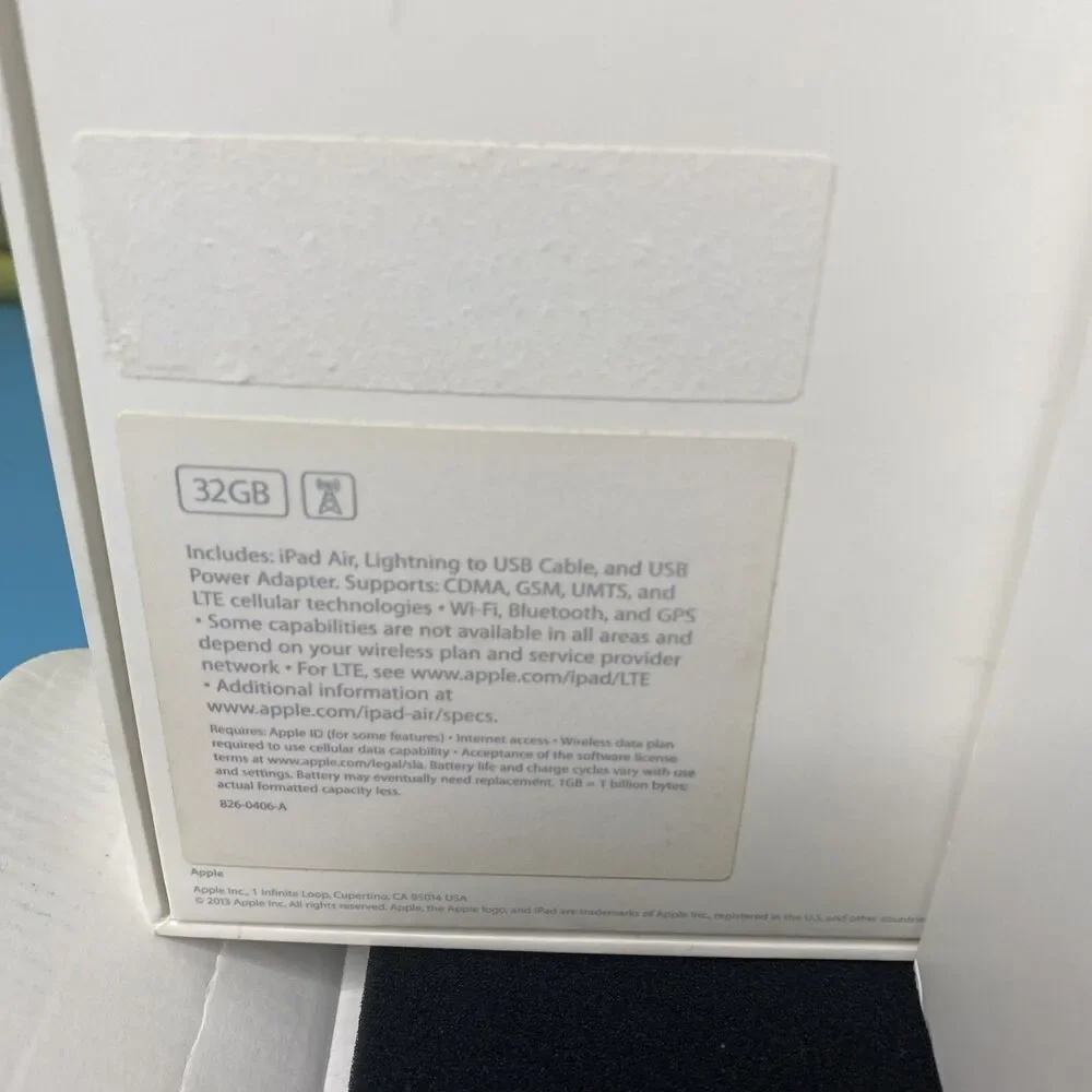 RARE iPhone 5se 128GB Box + Lot 5 Of iPad Air iPad Mini iPhone 7 5s Empty Boxes